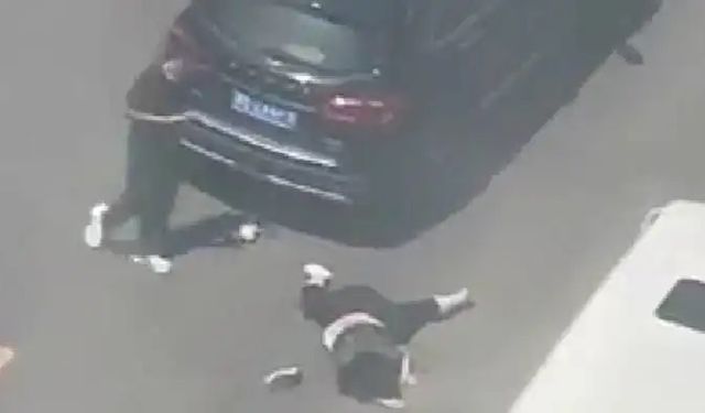 Çin'de vahşet! Scooter kullanan kadını otomobiliyle defalarca kez ezdi