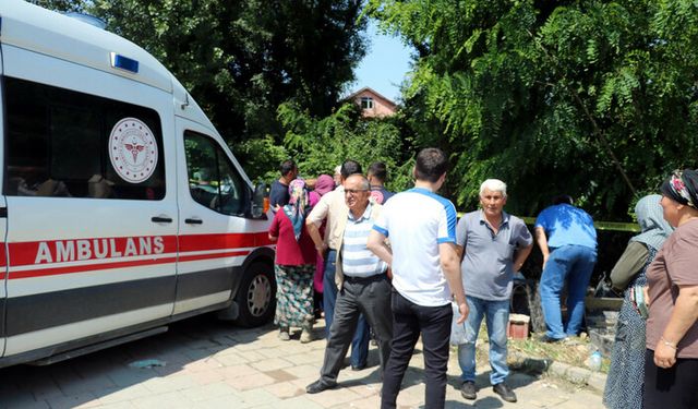 Zonguldak'ta selde kaybolan adamı oğlu balçığa saplanmış halde buldu