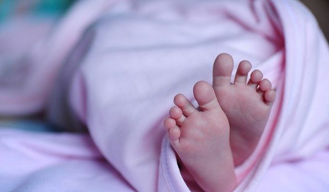 Antalya Aksu ilçesinde 1 yaşındaki bebek öldü, anne ve sevgilisi tutuklandı