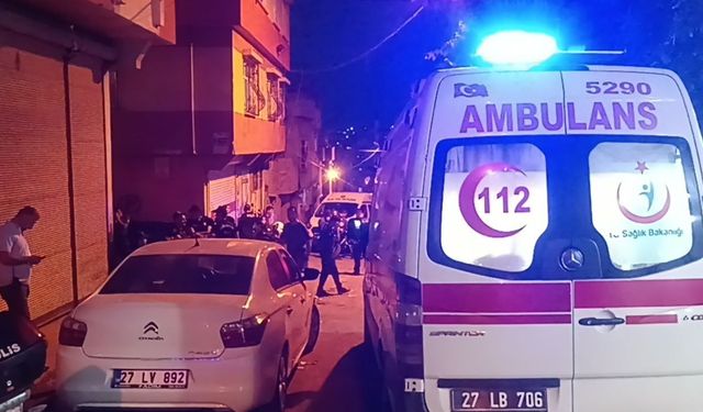 Gaziantep Şahinbey ilçesinde husumetli aileler arasında silahlı kavga: 1'i polis 15 yaralı