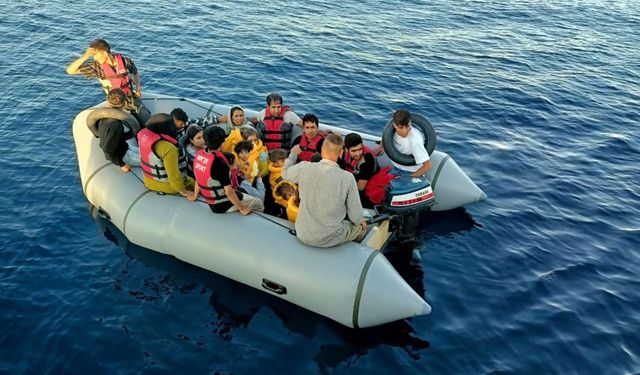 Çanakkale Ayvacık'ta 20 kaçak göçmen yakalandı
