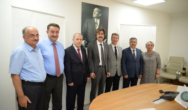Prof. Dr. Orhan Bozkurt yeni görevini devraldı