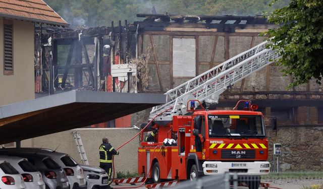Fransa'da yazlık evde yangın faciası! 11 ölü