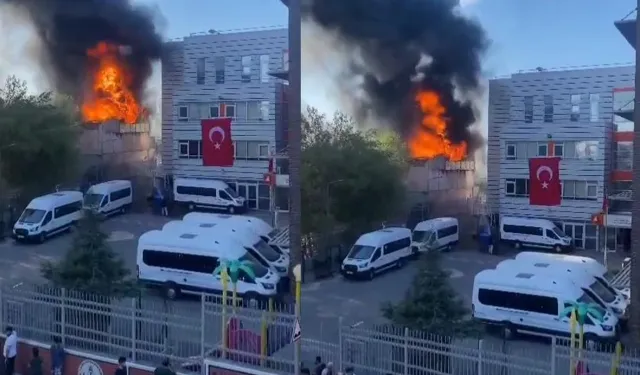 İstanbul Bağcılar'da geri dönüşüm tesisinde yangın çıktı