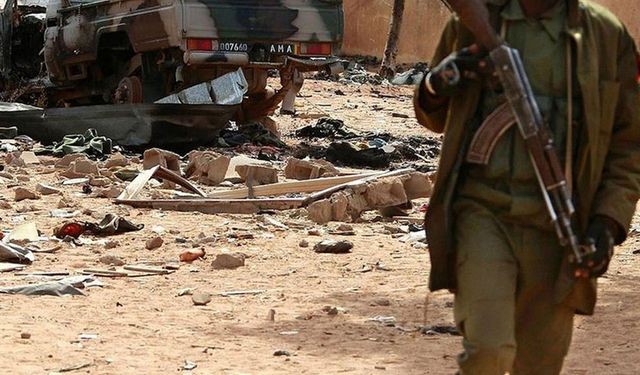Mali'de düzenlenen terör saldırısında 21 kişi can verdi