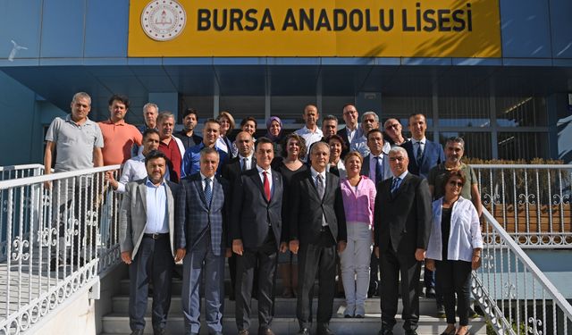 Bursa Osmangazi Belediye Başkanı Dündar iki haftada 9 bin 662 öğrenci ile buluştu
