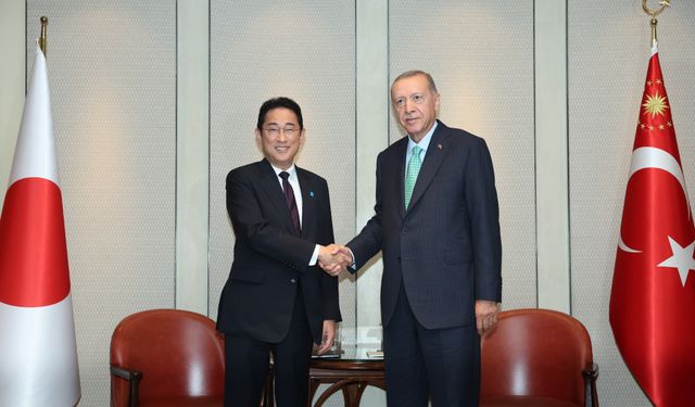 Cumhurbaşkanı Erdoğan, Japonya Başbakanı Fumio Kishida ile görüştü