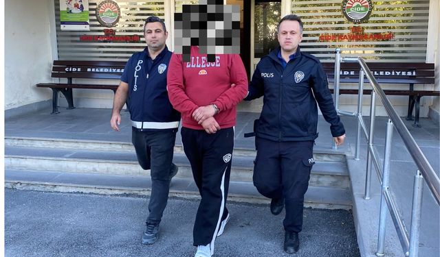 Kastamonu Cide ilçesinde tekel bayi yağma suçundan gözaltına alınan şüpheli tutuklandı