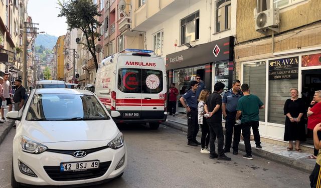 Bursa Osmangazi ilçesinde kıskançlık krizine giren adam sevgilisini öldürdü ve intihar etti
