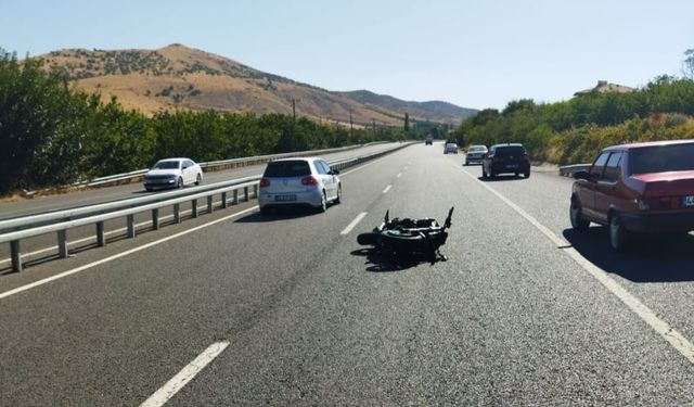 Malatya - Elazığ karayolunda otomobil ile çarpışan motosikletin sürücüsü Recai Gültek öldü