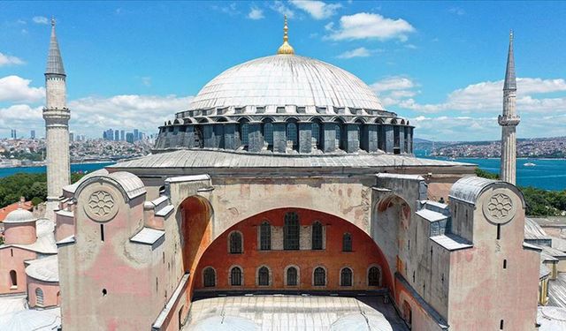 Ayasofya Camii'nin kapısının kırılmasına ilişkin davada yeni gelişme