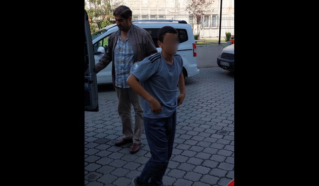 Samsun İlkadım ilçesinde 15 yaşındaki çocuk parkta tartıştığı kişiyi bıçakladı