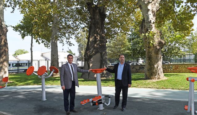 Bursa Osmangazi’de parklar yenilenmeye devam ediyor