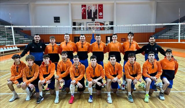 İnegöl Belediye Spor kulübü erkek voleybol takımı sezonu açıyor