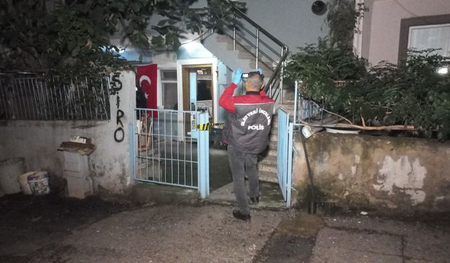 Kocaeli İzmit ilçesinde 17 yaşındaki çocuk babasını tabancayla vurdu