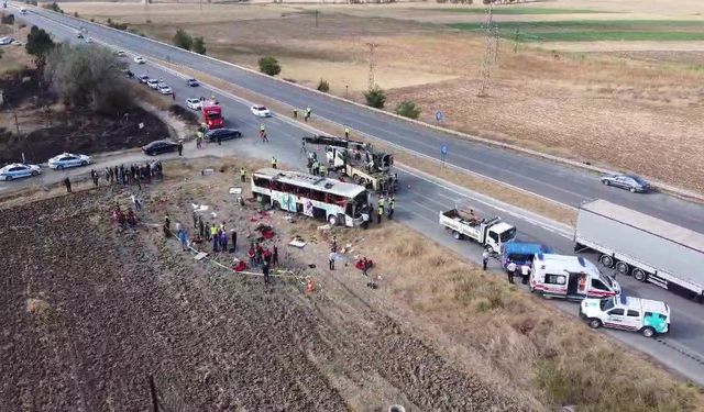 Amasya Merzifon ilçesinde 6 kişinin öldüğü kazada yolcu otobüsünün şoförü tutuklandı