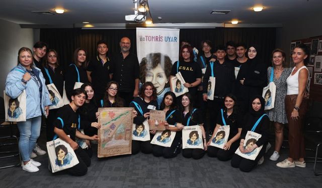 Bursa'da öğrenciler Tomris Uyar’ı drama atölyesinde tanıdı