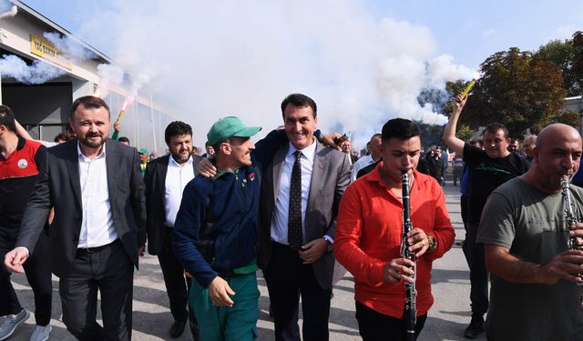 Bursa Osmangazi Belediyesi’nden işçilerin maaşına ek zam