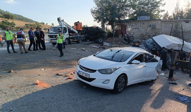 Gaziantep'te 6 kişinin ölümüyle sonuçlanan kazada kamyon şoförü tutuklandı
