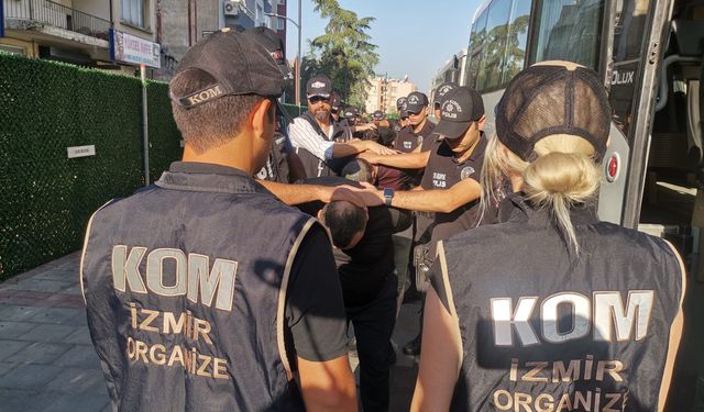 ‘Kafes Operasyonu'nun İzmir ayağında 10 tutuklama
