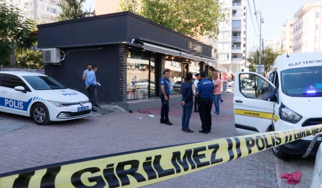 Adana Seyhan ilçesinde giyim mağazasına silahlı saldırı: 1 ölü, 1 yaralı