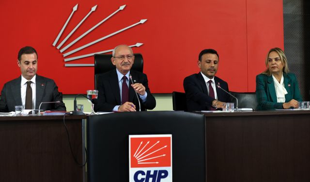 Kemal Kılıçdaroğlu, CHP İstanbul İl Başkanlığı heyetini kabul etti