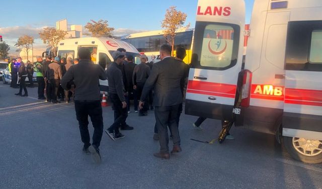 Çankırı'da işçileri taşıyan 3 otobüs ve 1 minibüs zincirleme kaza yaptı: 36 yaralı