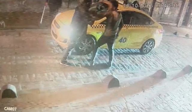 Beyoğlu’nda taksici dehşeti! Hem dövdü hem de bıçakladı