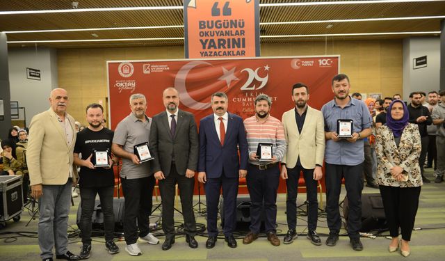 Bursa'da 'bayrak’ temalı fotoğraf yarışmasının kazananı belli oldu