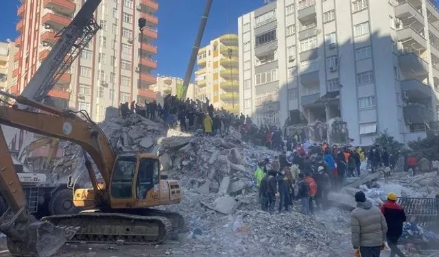 Adana'da deprem felaketinde 96 kişiye mezar olan apartmanın müteahhidinden pes dedirten savunma! 'Beton kanseri..."