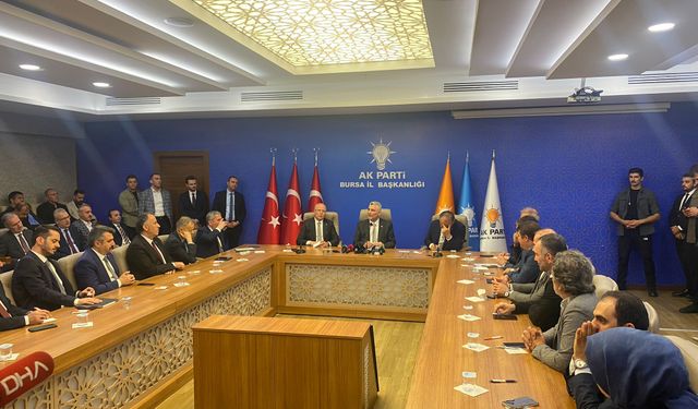 Ticaret Bakanı Ömer Bolat'tan AK Parti Bursa İl Başkanlığı’na ziyaret