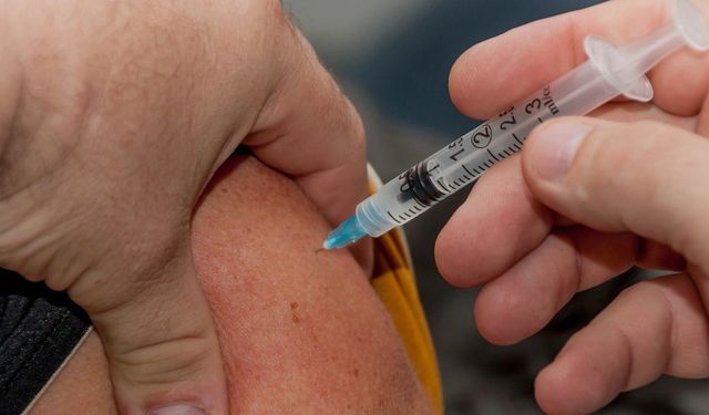 Koronavirüs, grip ve RSV... 3 hastalığa karşı tek aşı çalışması