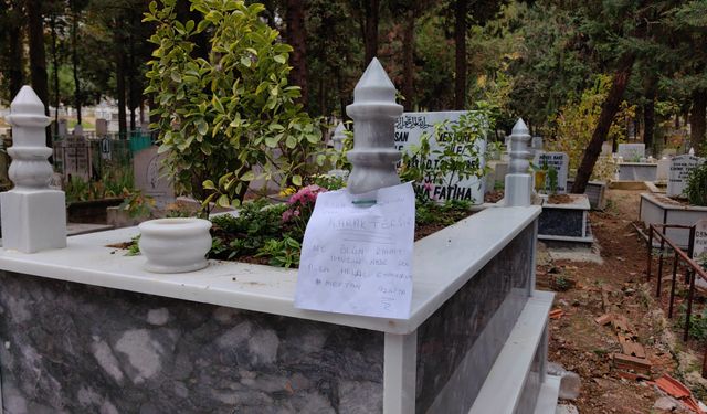 Bursa İnegöl ilçesinde babasının mezarından çiçek çalan hırsıza not bıraktı