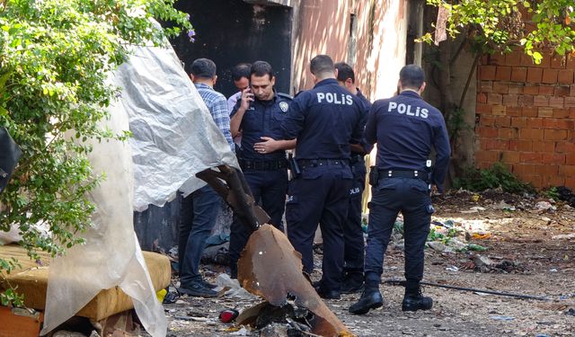 Antalya Muratpaşa ilçesinde 33 yaşındaki genç metruk binada ölü bulundu