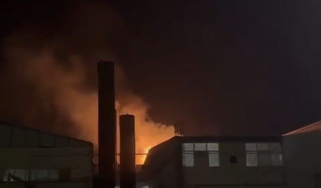 Bursa İnegöl ilçesinde tekstil fabrikasında yangın