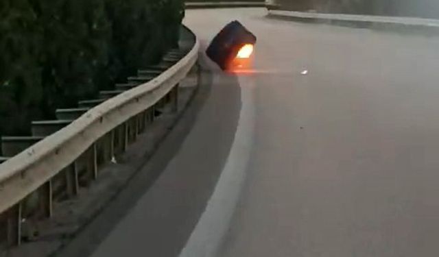 Bursa’da seyir halindeki kamyonun tekerleği uçtu
