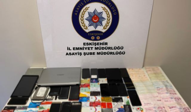 Eskişehir’de vatandaşları 2 milyon TL dolandıran şüpheliler yakalandı