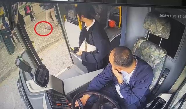 Bursa’da 3 kadın yankesici, otobüse binen kadının cüzdanını çaldı! Suçüstü yakalandılar