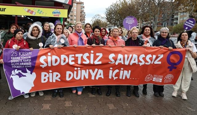 Bursa Nilüfer ilçesinde kadınlar şiddet ile mücadele için yürüdü