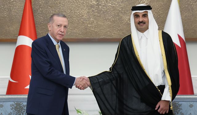 Cumhurbaşkanı Erdoğan, Katar Emiri Şeyh Tamim bin Hamad Al Thani ile bir araya geldi