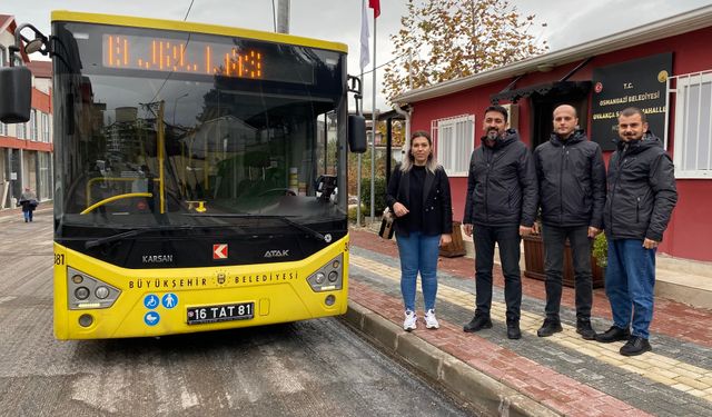 Bursa’da mahalleye 5 yıl sonra gelen otobüs büyük sevinç yarattı