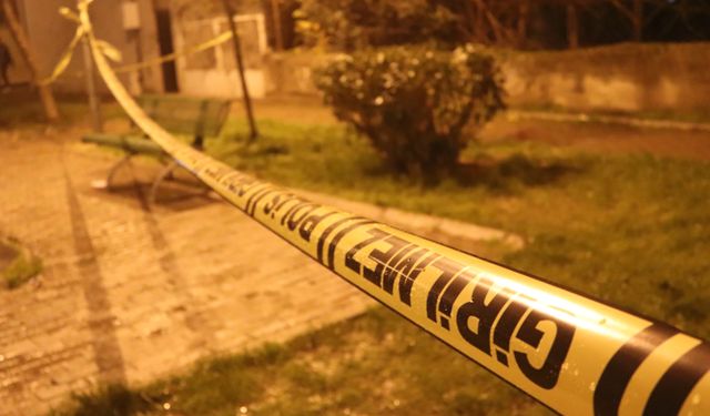 İzmir Karşıyaka ilçesinde boşanma aşamasındaki eşini parkta öldürdü