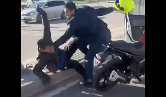 Bursa'da motosiklet sürücüsünü kaskla darp eden şahıs yakalandı