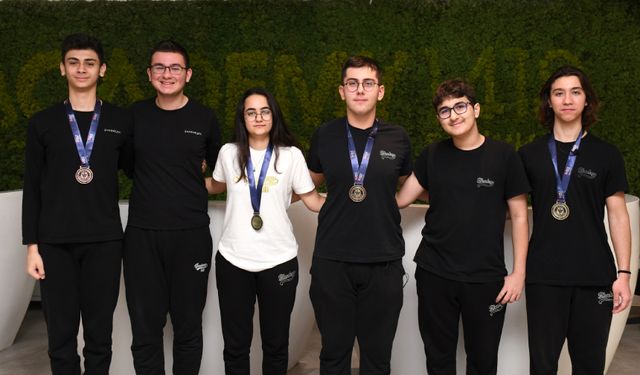 Dünya bilim şampiyonları Şahinkaya Eğitim Kurumları'ndan çıktı