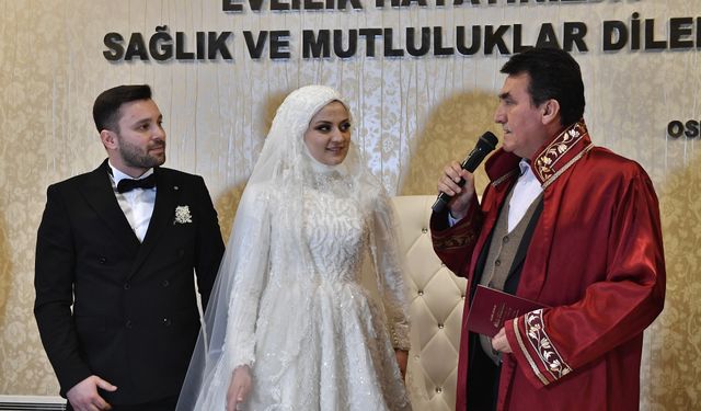 Osmangazi’de 1 yılda 6 bin 800 çift mutluluğa 'evet' dedi