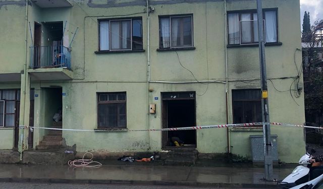 Antalya Gazipaşa ilçesinde yaşlı adam evinde çıkan yangında yatağında yanarak can verdi