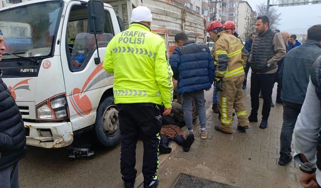 Bursa’da geri manevra yapan kamyon kadına çarptı