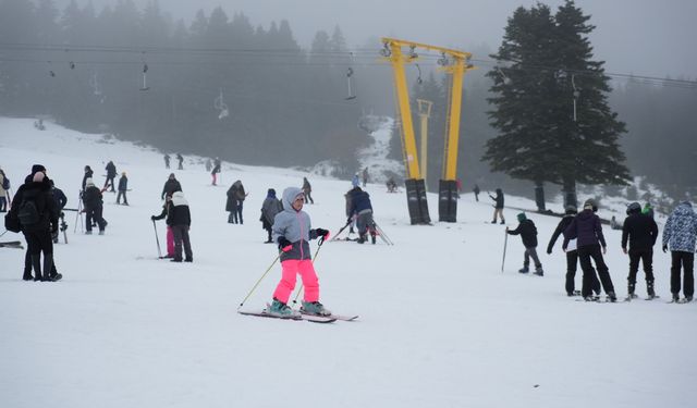 Bursa Uludağ'da kayak yapmak isteyen bir tatilcinin günlük masrafı ne kadar?