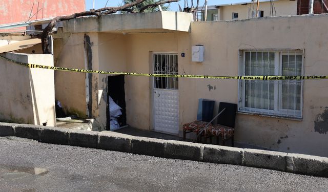 İzmir Karabağlar ilçesinde yabancı uyruklu, zorla girdiği evde 12 yaşındaki çocuğu öldürdü
