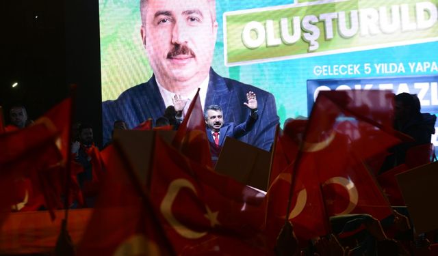 Bursa Yıldırım'da Başkan Oktay Yılmaz'a coşkulu karşılama